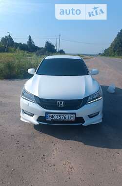 Седан Honda Accord 2013 в Рівному