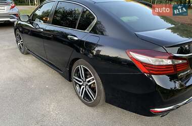 Седан Honda Accord 2016 в 