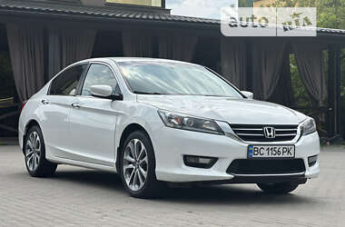 Седан Honda Accord 2014 в Ровно