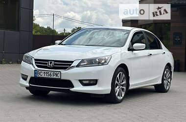 Седан Honda Accord 2014 в Ровно