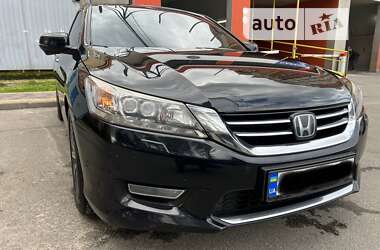 Седан Honda Accord 2013 в Киеве