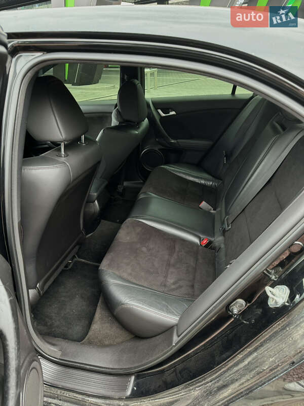 Седан Honda Accord 2011 в Луцке
