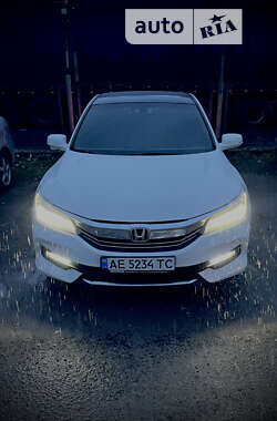Седан Honda Accord 2012 в 
