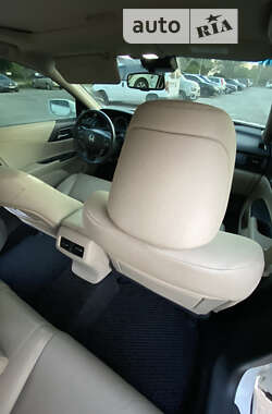 Седан Honda Accord 2012 в 