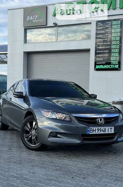 Купе Honda Accord 2012 в 