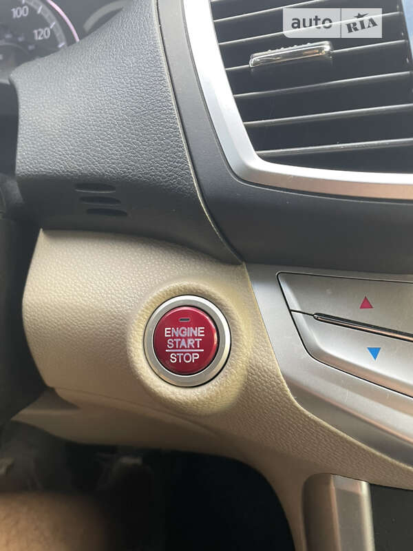 Седан Honda Accord 2012 в Дніпрі