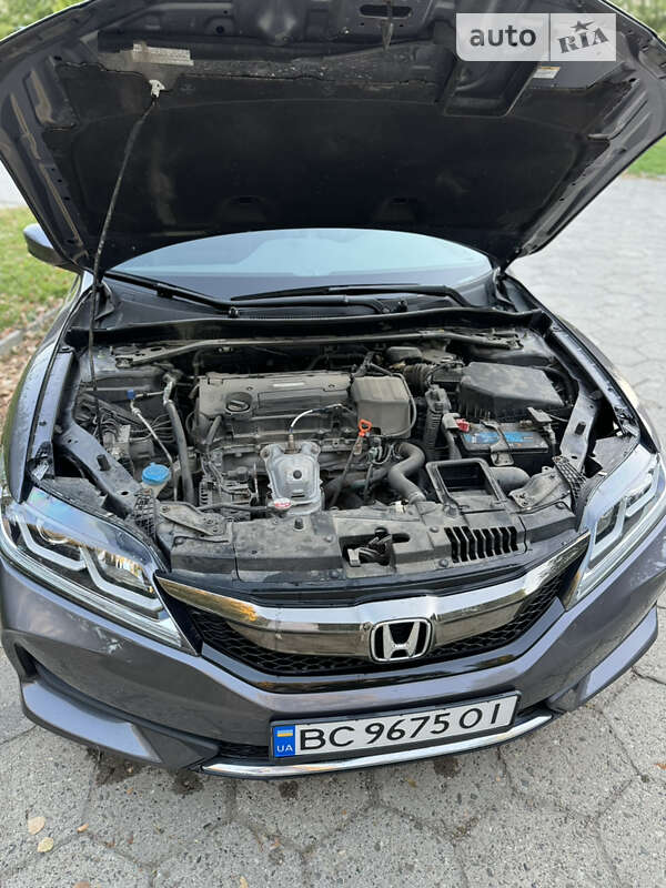 Купе Honda Accord 2016 в Львове