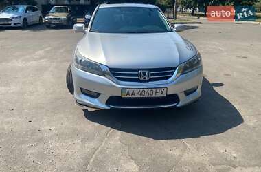 Седан Honda Accord 2014 в Києві