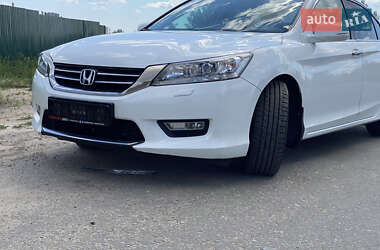 Седан Honda Accord 2013 в Киеве