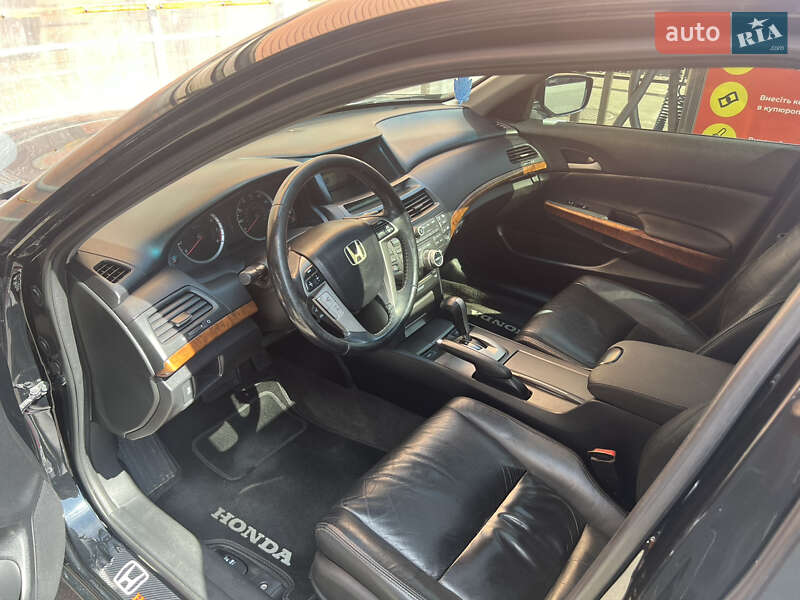 Седан Honda Accord 2011 в Киеве