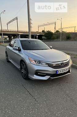 Седан Honda Accord 2016 в Одессе