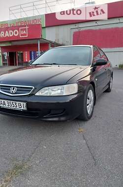 Седан Honda Accord 2001 в Києві