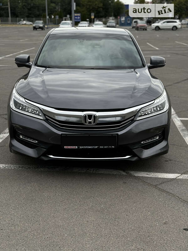 Седан Honda Accord 2017 в Дніпрі