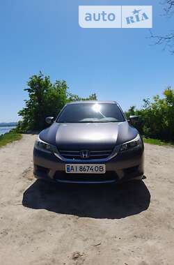 Седан Honda Accord 2014 в Вышгороде