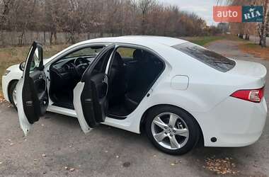 Седан Honda Accord 2012 в 