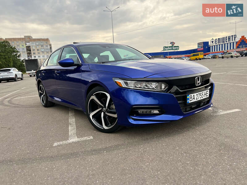 Седан Honda Accord 2020 в Киеве