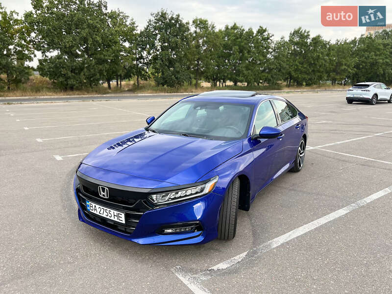 Седан Honda Accord 2020 в Киеве