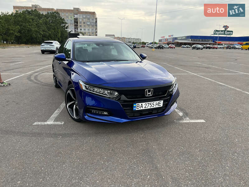 Седан Honda Accord 2020 в Киеве