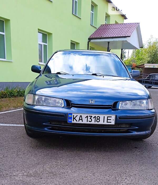 Седан Honda Accord 1993 в Мені