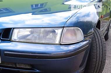 Седан Honda Accord 1993 в 