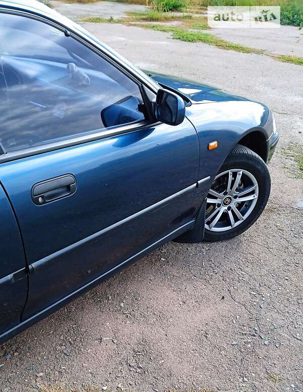 Седан Honda Accord 1993 в Мені