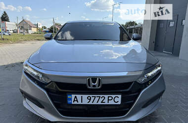 Седан Honda Accord 2018 в Киеве