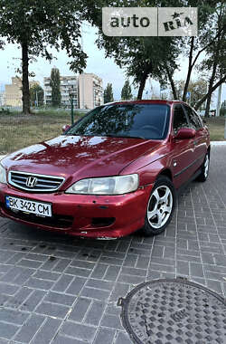 Лифтбек Honda Accord 2001 в Киеве