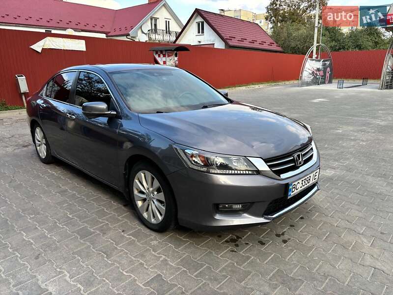 Седан Honda Accord 2014 в Львові