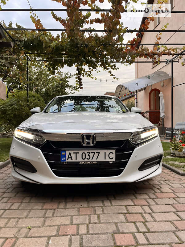 Седан Honda Accord 2018 в Ивано-Франковске