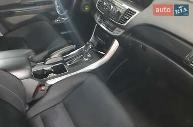 Седан Honda Accord 2014 в Лозовой