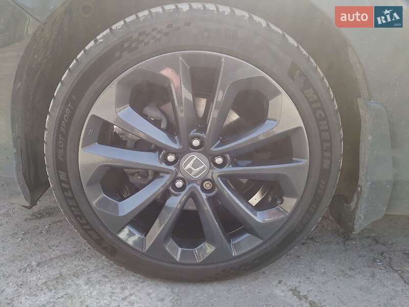 Купе Honda Accord 2013 в Києві