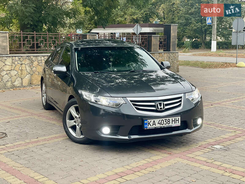 Honda Accord 2011