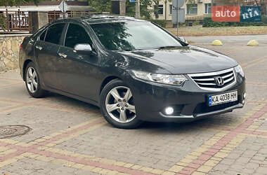 Седан Honda Accord 2011 в 