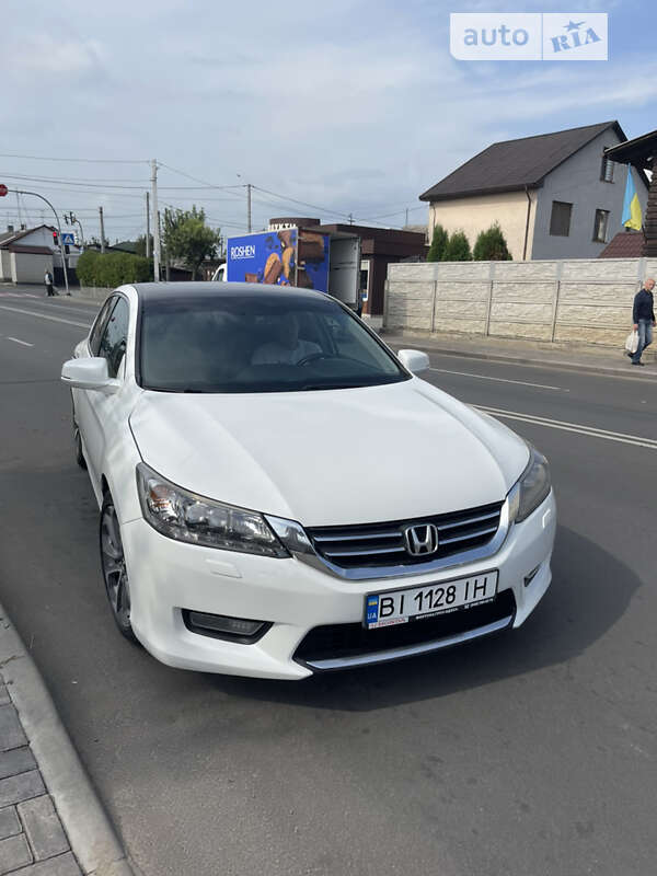 Седан Honda Accord 2013 в Полтаві