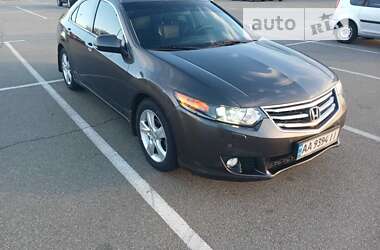 Седан Honda Accord 2010 в Киеве