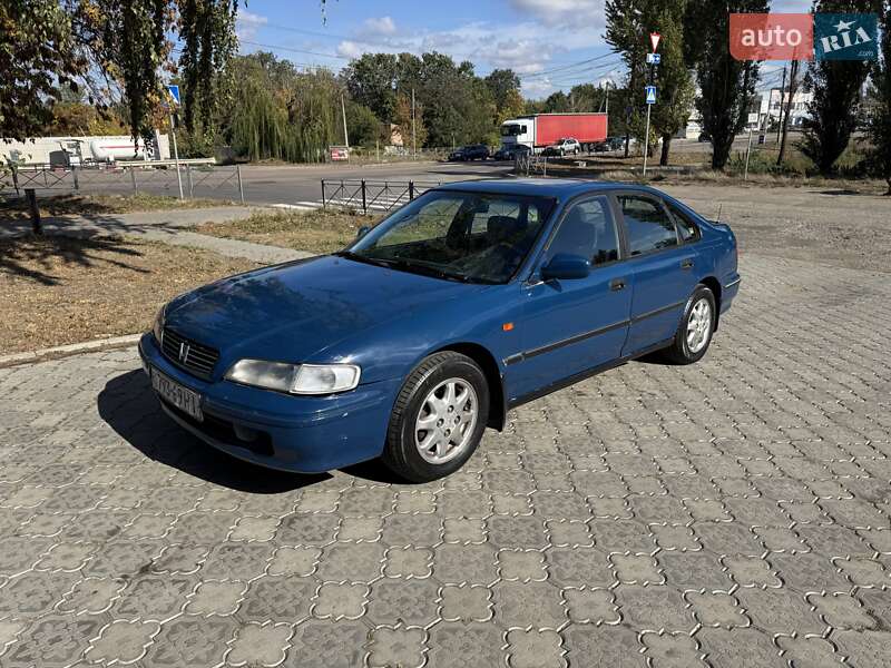 Седан Honda Accord 1998 в 