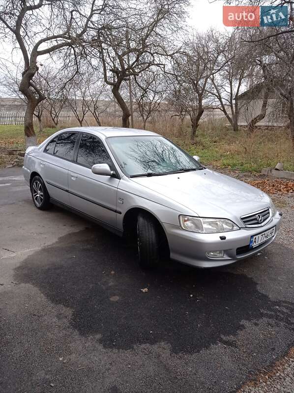 Седан Honda Accord 2002 в 