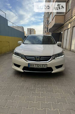 Седан Honda Accord 2014 в Хмельницком