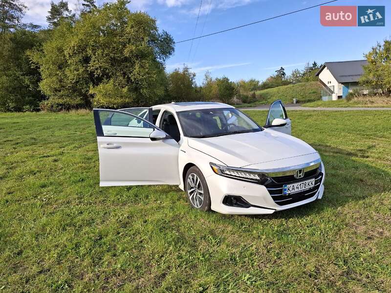 Седан Honda Accord 2021 в Киеве