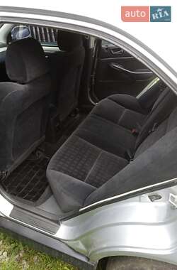 Седан Honda Accord 2002 в 