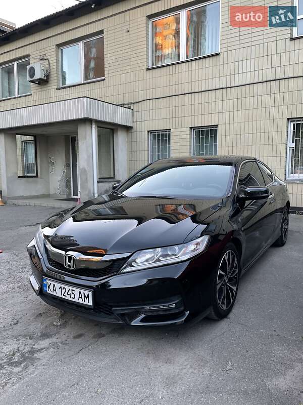 Купе Honda Accord 2015 в Києві