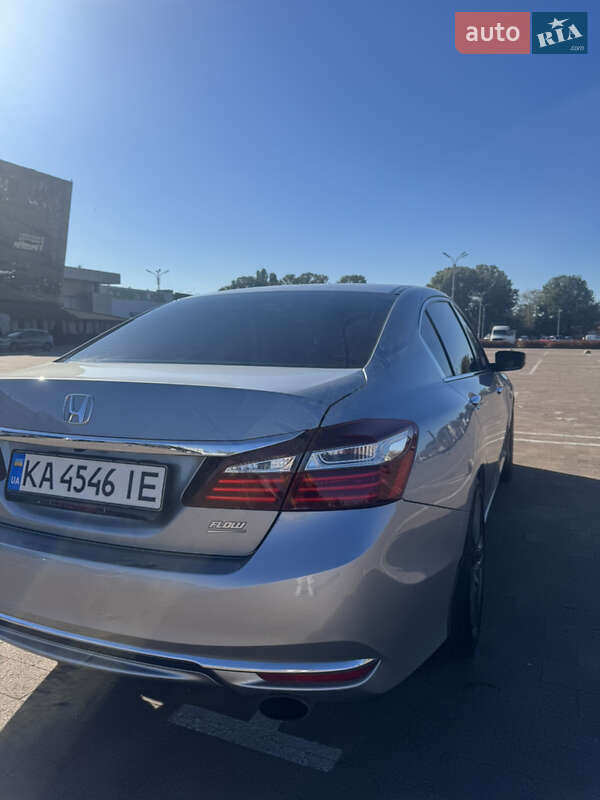 Седан Honda Accord 2017 в Житомире