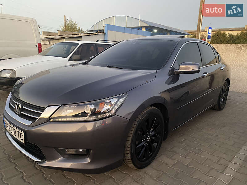 Седан Honda Accord 2015 в Одесі