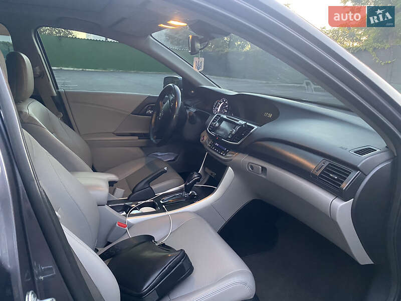 Седан Honda Accord 2015 в Одесі
