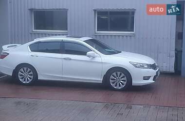Седан Honda Accord 2013 в Києві