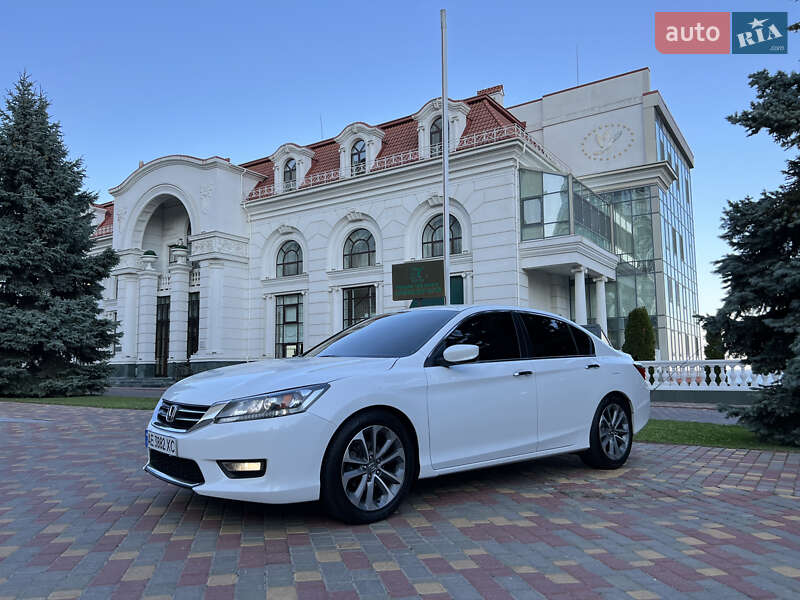Седан Honda Accord 2015 в Одессе