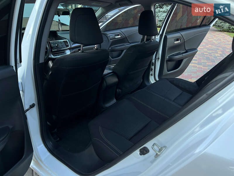 Седан Honda Accord 2015 в Одессе