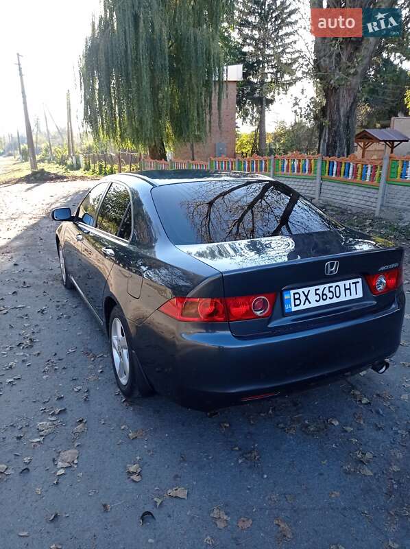 Седан Honda Accord 2003 в Хмельницком