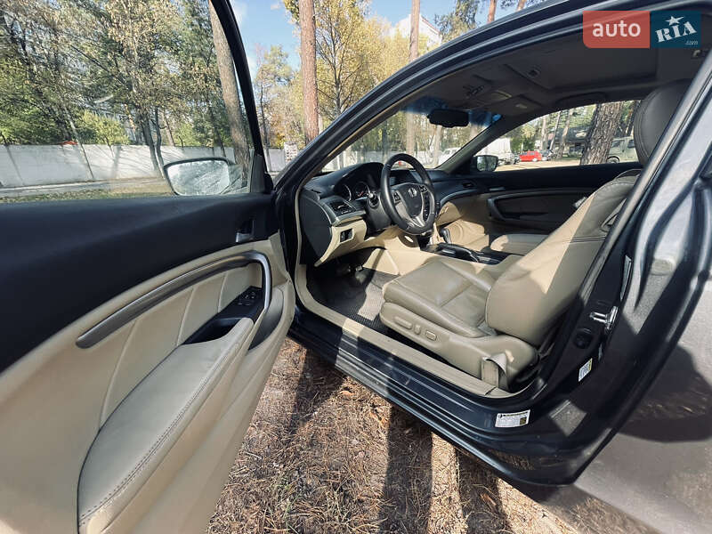 Купе Honda Accord 2008 в Києві