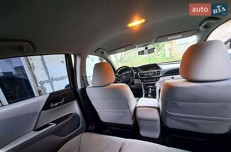 Седан Honda Accord 2016 в Львове